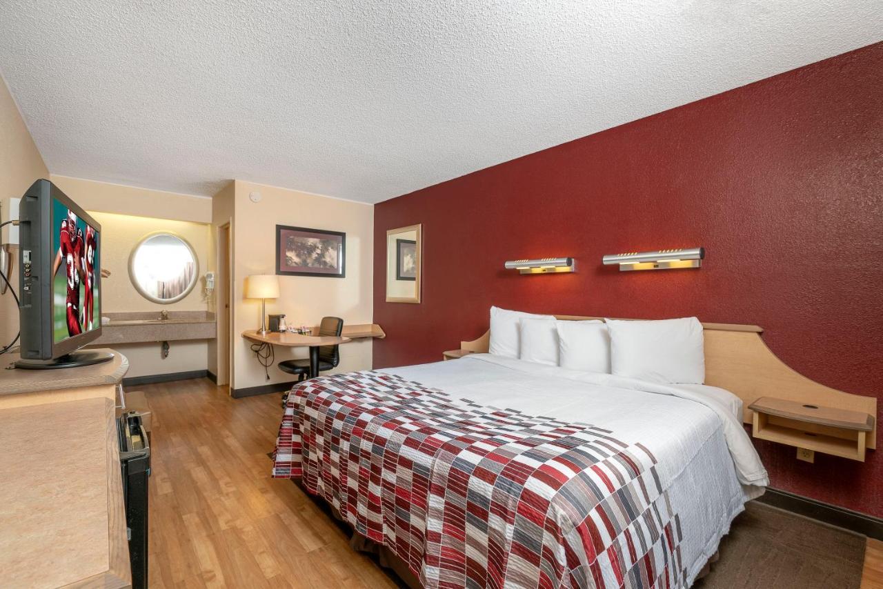 Red Roof Inn Detroit - Roseville St Clair Shores Εξωτερικό φωτογραφία