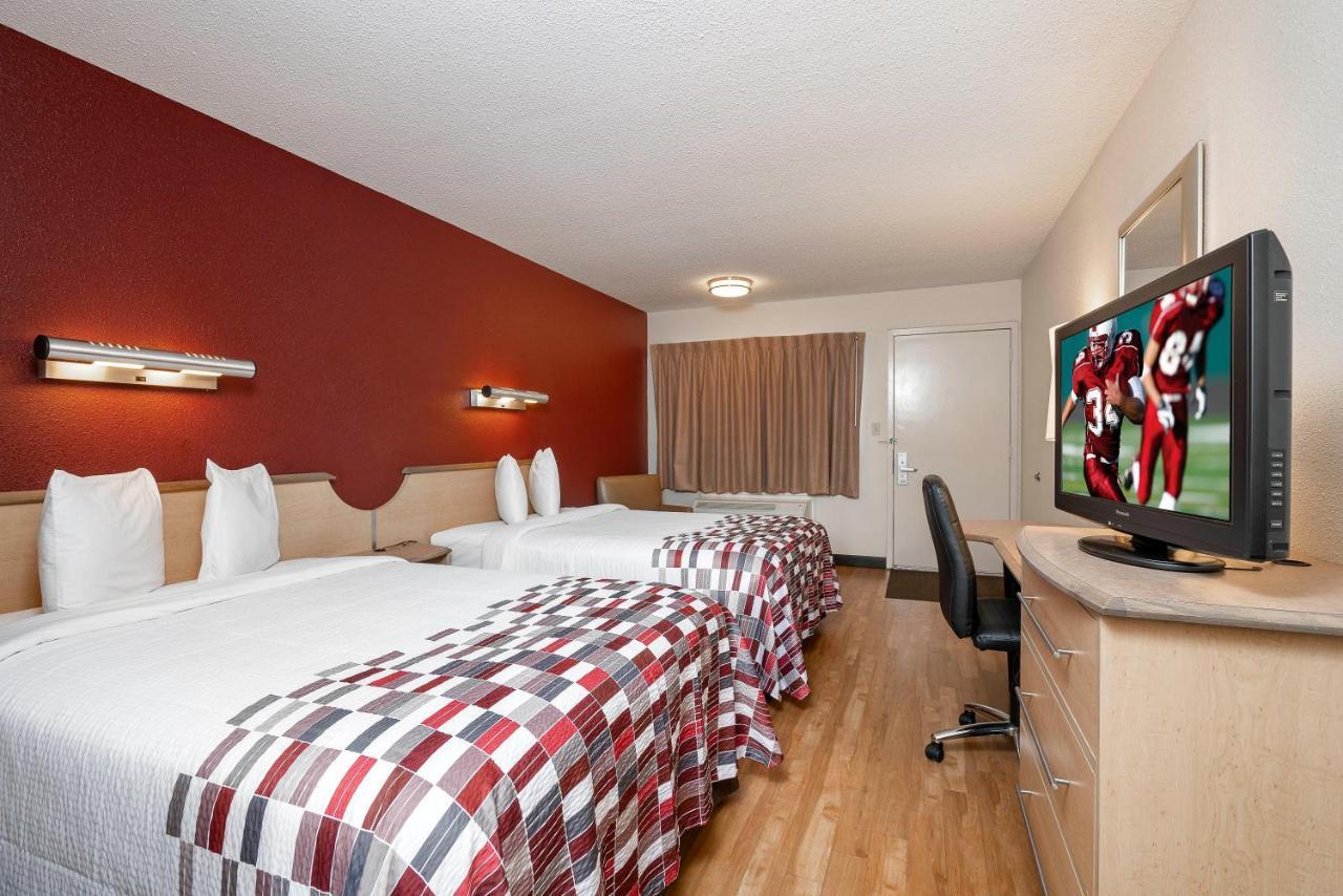 Red Roof Inn Detroit - Roseville St Clair Shores Εξωτερικό φωτογραφία
