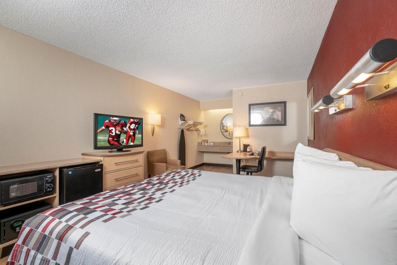 Red Roof Inn Detroit - Roseville St Clair Shores Εξωτερικό φωτογραφία