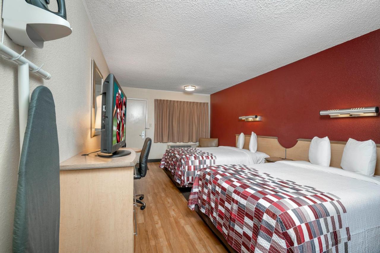 Red Roof Inn Detroit - Roseville St Clair Shores Εξωτερικό φωτογραφία