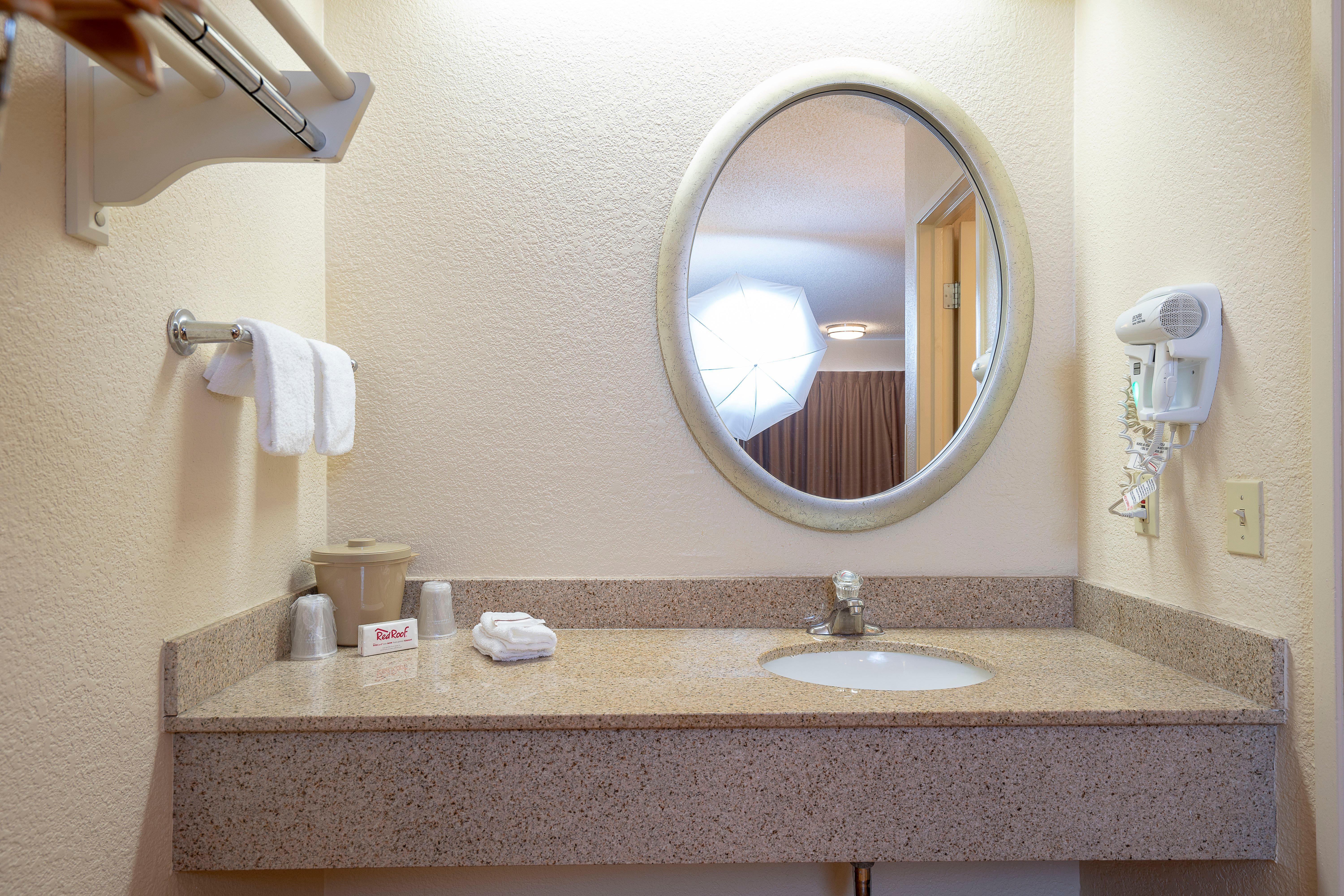 Red Roof Inn Detroit - Roseville St Clair Shores Εξωτερικό φωτογραφία