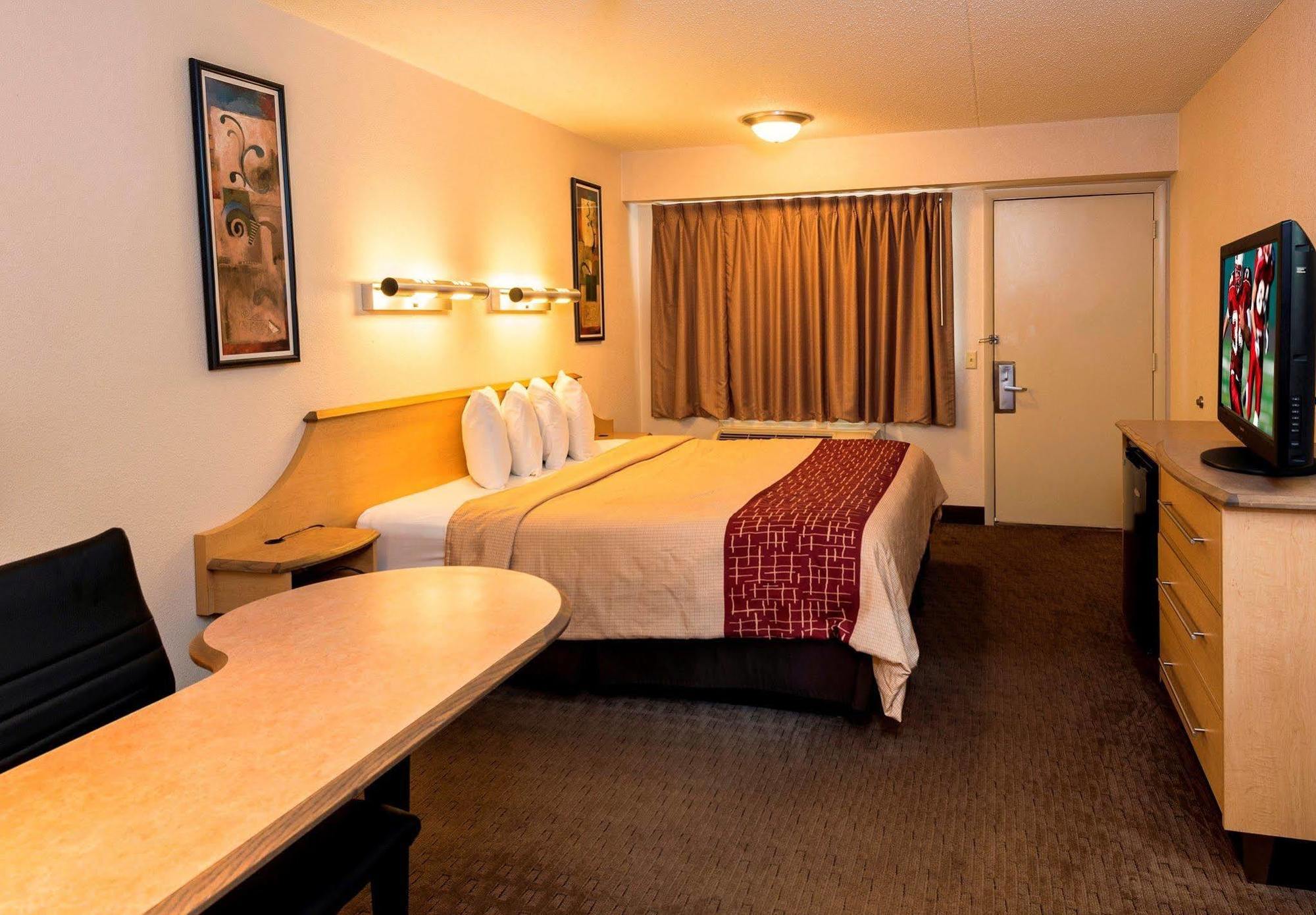 Red Roof Inn Detroit - Roseville St Clair Shores Εξωτερικό φωτογραφία