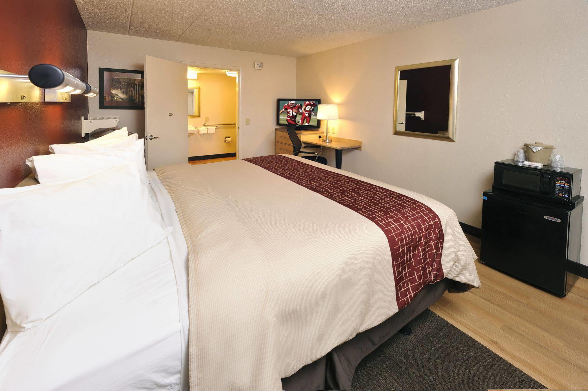 Red Roof Inn Detroit - Roseville St Clair Shores Εξωτερικό φωτογραφία